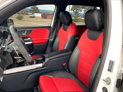 Used 2022 Mercedes-Benz GLB 35 AMG 4MATIC image 11