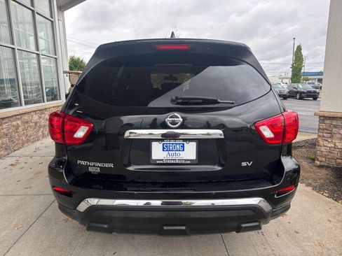 Used 2020 Nissan Pathfinder SV image 4