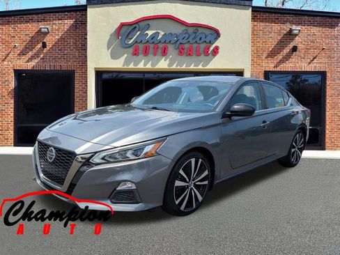 Used 2020 Nissan Altima 2.5 SR FWD image 9