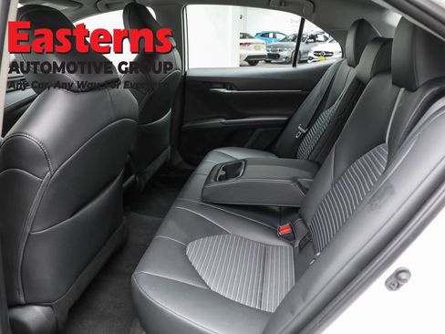 Used 2024 Toyota Camry SE image 20