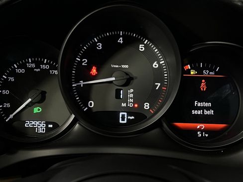 Used 2024 Porsche Macan w/ Premium Plus Package image 13