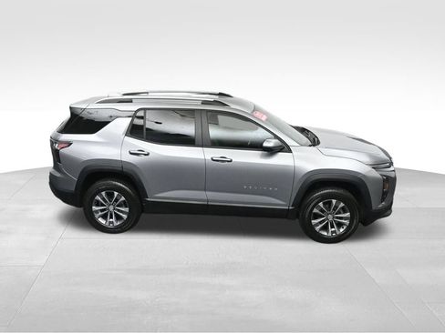 Used 2025 Chevrolet Equinox LT w/ Convenience Package II FWD image 37