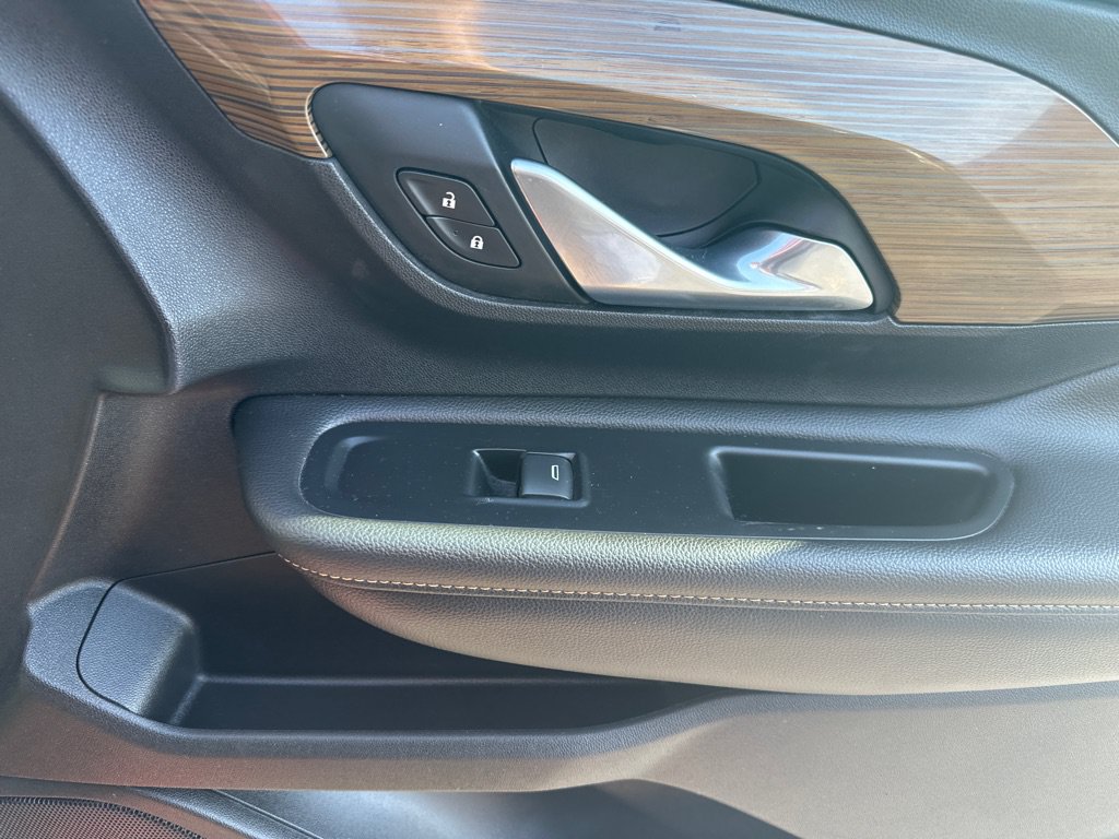 Used 2019 GMC Terrain SLE w/ Driver Convenience Package FWD image 12
