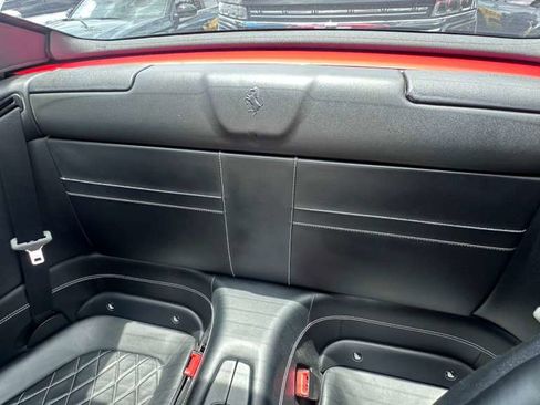 Used 2015 Ferrari California T RWD image 13