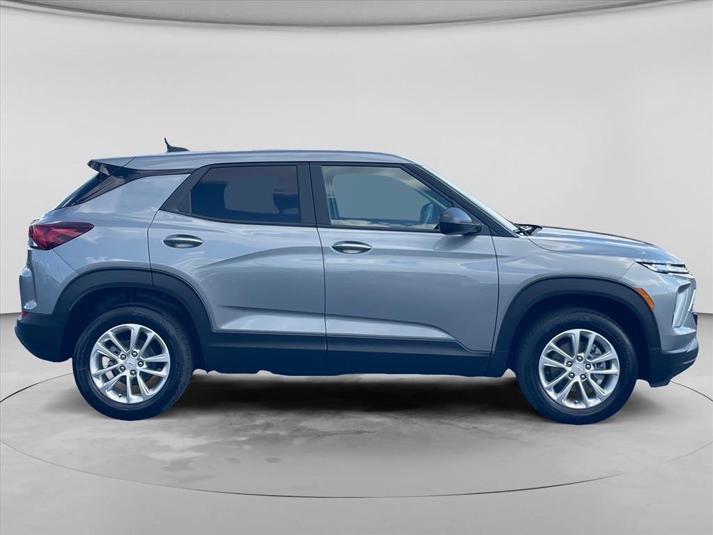 New 2026 Chevrolet TrailBlazer LS w/ LS Convenience Package AWD/4WD image 8