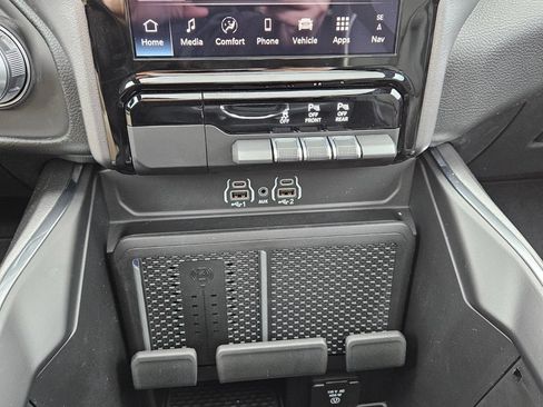 New 2026 RAM 1500 Laramie w/ Night Edition AWD/4WD image 20