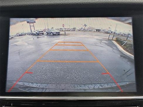 Used 2017 Buick Encore Essence image 25