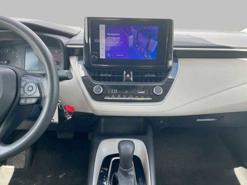Used 2023 Toyota Corolla LE FWD image 12