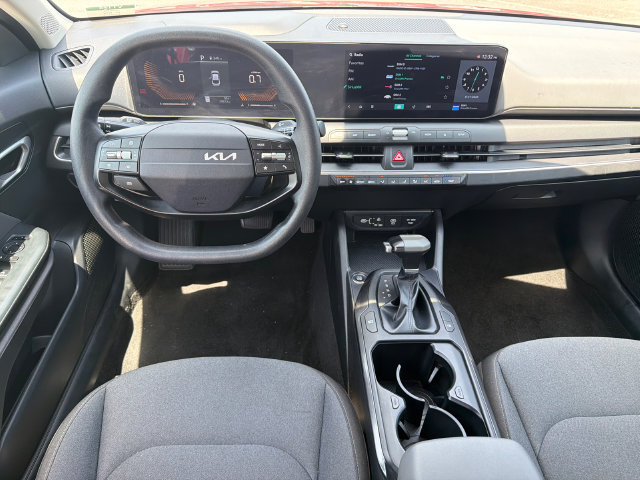 Used 2025 Kia K4 FWD image 23