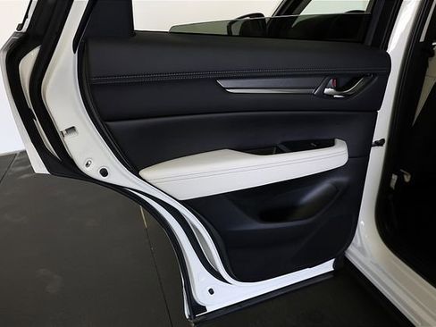 New 2025 MAZDA CX-5 AWD 2.5 S w/ Premium Plus Pkg image 19