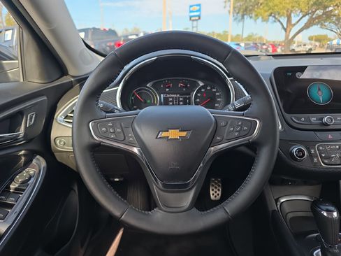 Used 2016 Chevrolet Malibu Hybrid w/ Driver Confidence Package image 12