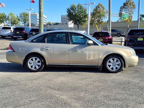 Used 2007 Mercury Montego Luxury image 24