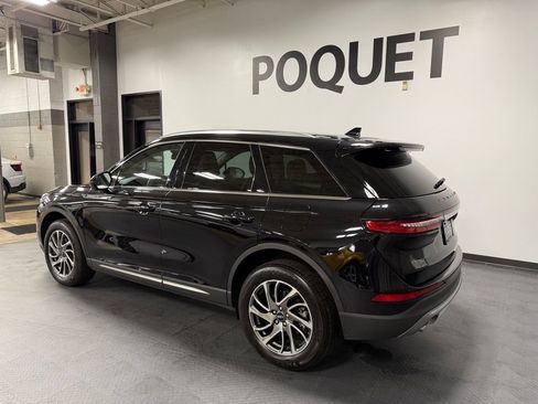 Used 2021 Lincoln Corsair AWD image 6