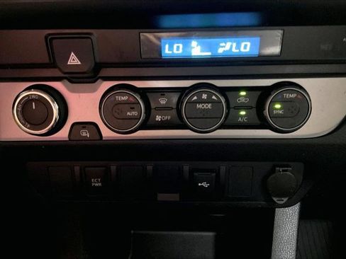 Used 2023 Toyota Tacoma SR AWD/4WD image 32