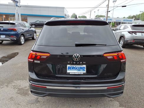 Used 2023 Volkswagen Tiguan S w/ Driver Assistance Package FWD image 5