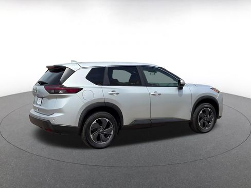 Used 2025 Nissan Rogue SV FWD image 15
