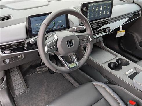 New 2026 Honda Prologue Touring image 3