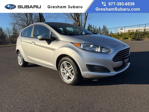 Used 2018 Ford Fiesta SE image 1