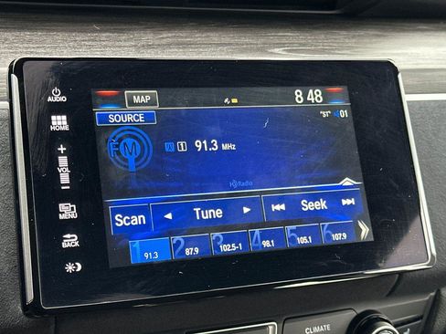 Certified 2019 Honda Clarity Touring image 17