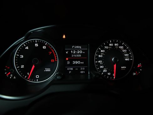 Used 2016 Audi Q5 2.0T Premium Plus w/ Technology Package image 17