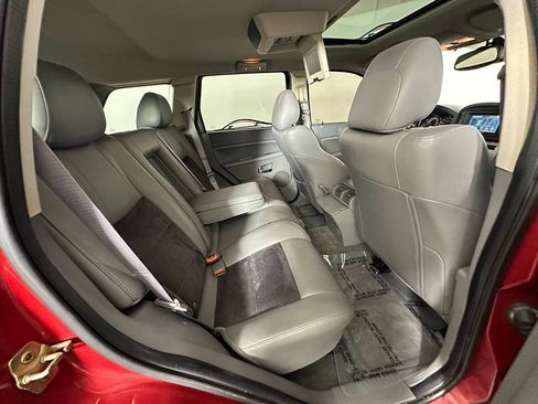 Used 2006 Jeep Grand Cherokee SRT8 w/ SRT Option Group I image 26