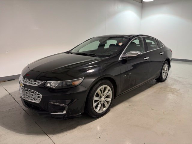 Used 2017 Chevrolet Malibu LT FWD image 3