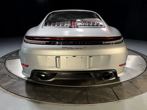 Used 2025 Porsche 911 Carrera T RWD image 3