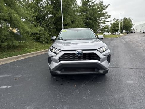 Used 2024 Toyota RAV4 XLE AWD/4WD image 7