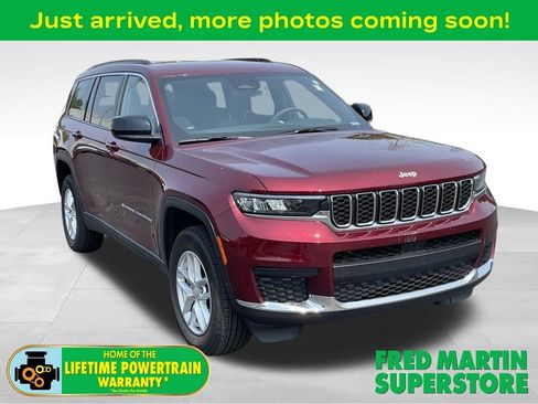 Used 2025 Jeep Grand Cherokee L Laredo w/ Luxury Tech Group I AWD/4WD image 1