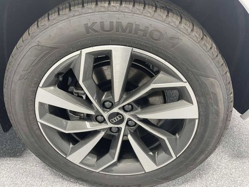 Used 2024 Audi Q5 2.0T Premium image 13