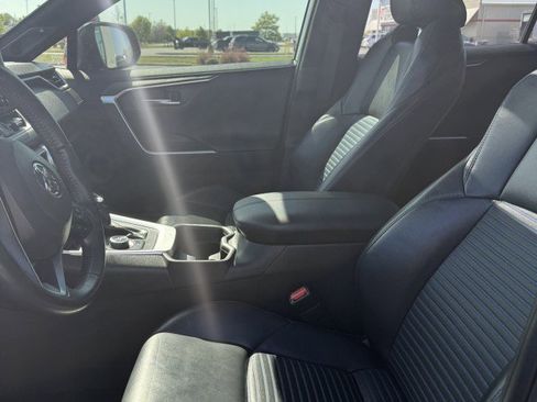 Used 2019 Toyota RAV4 XSE image 10