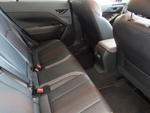 Used 2025 Subaru Crosstrek 2.5i Limited w/ Crosstrek Mirror Package image 26