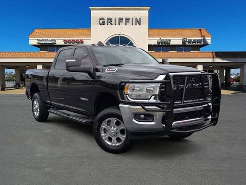 Used 2024 RAM 2500 Big Horn w/ Heated Seats & Wheel Group AWD/4WD image 2