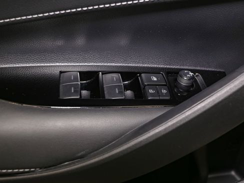 Used 2023 Toyota Corolla SE image 39