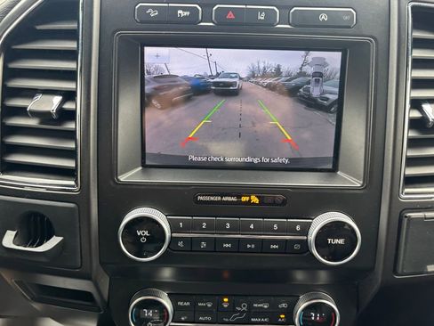 Used 2021 Ford Expedition Limited image 30