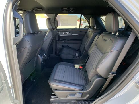 New 2026 Ford Explorer ST-Line w/ ST-Line Street Pack image 24