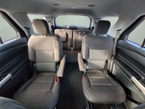 Certified 2023 Ford Explorer XLT AWD/4WD image 19