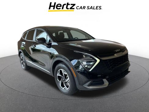 Used 2025 Kia Sportage LX image 1