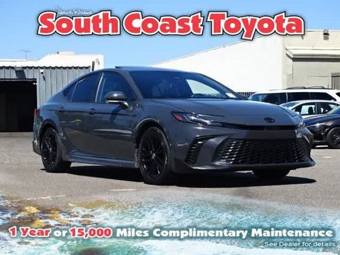 Used 2025 Toyota Camry SE w/ Multimedia Upgrade Package FWD image 1