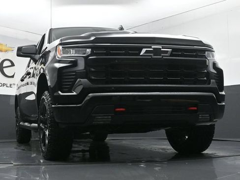 New 2026 Chevrolet Silverado 1500 LT Trail Boss w/ LPO, Dark Essentials Package AWD/4WD image 3