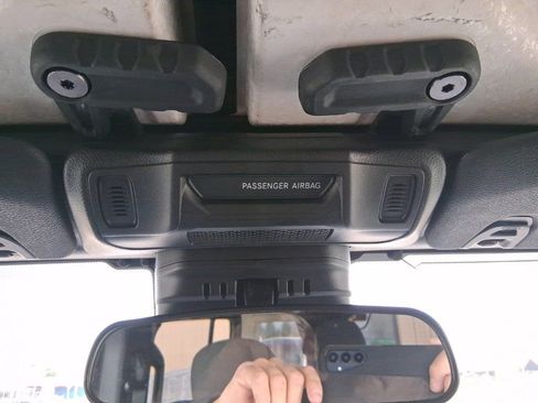 Used 2025 Jeep Wrangler Sport S image 34