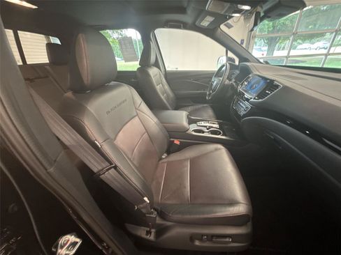 Used 2025 Honda Ridgeline Black Edition image 26