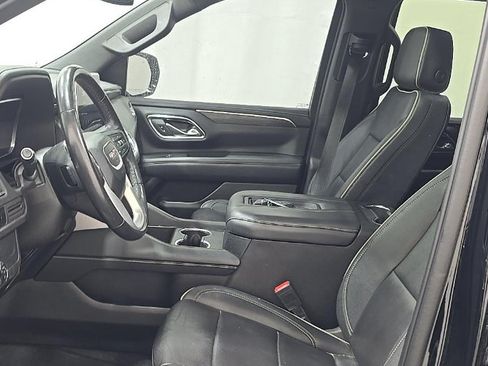 Used 2023 GMC Yukon SLT AWD/4WD image 5