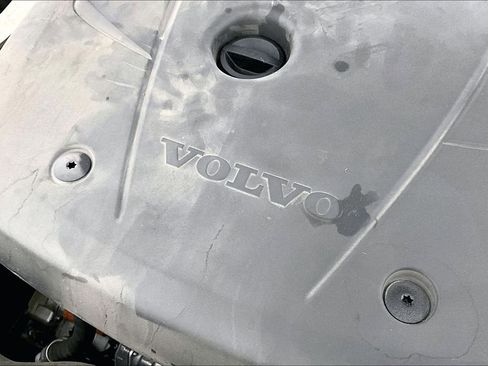 Used 2022 Volvo S60 T8 R-Design w/ Advanced Package image 42