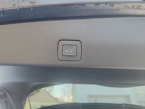 Used 2023 Buick Encore GX Select image 30