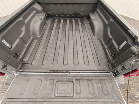 Used 2021 Jeep Gladiator Willys image 21