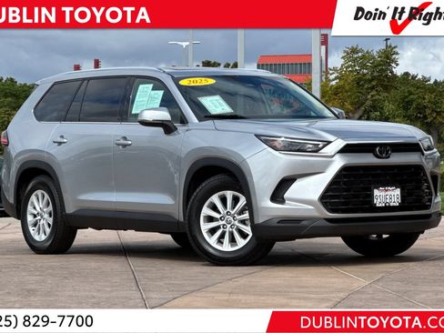 Certified 2025 Toyota Grand Highlander FWD image 1