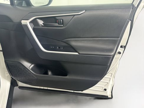 Used 2024 Toyota RAV4 LE image 32