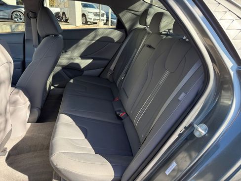 Certified 2025 Hyundai Elantra SEL w/ Cargo Package image 19