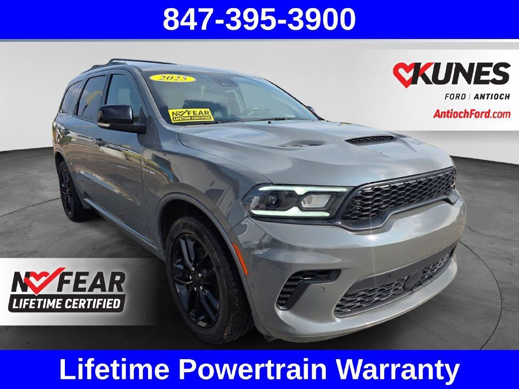 Used 2025 Dodge Durango R/T AWD/4WD image 1